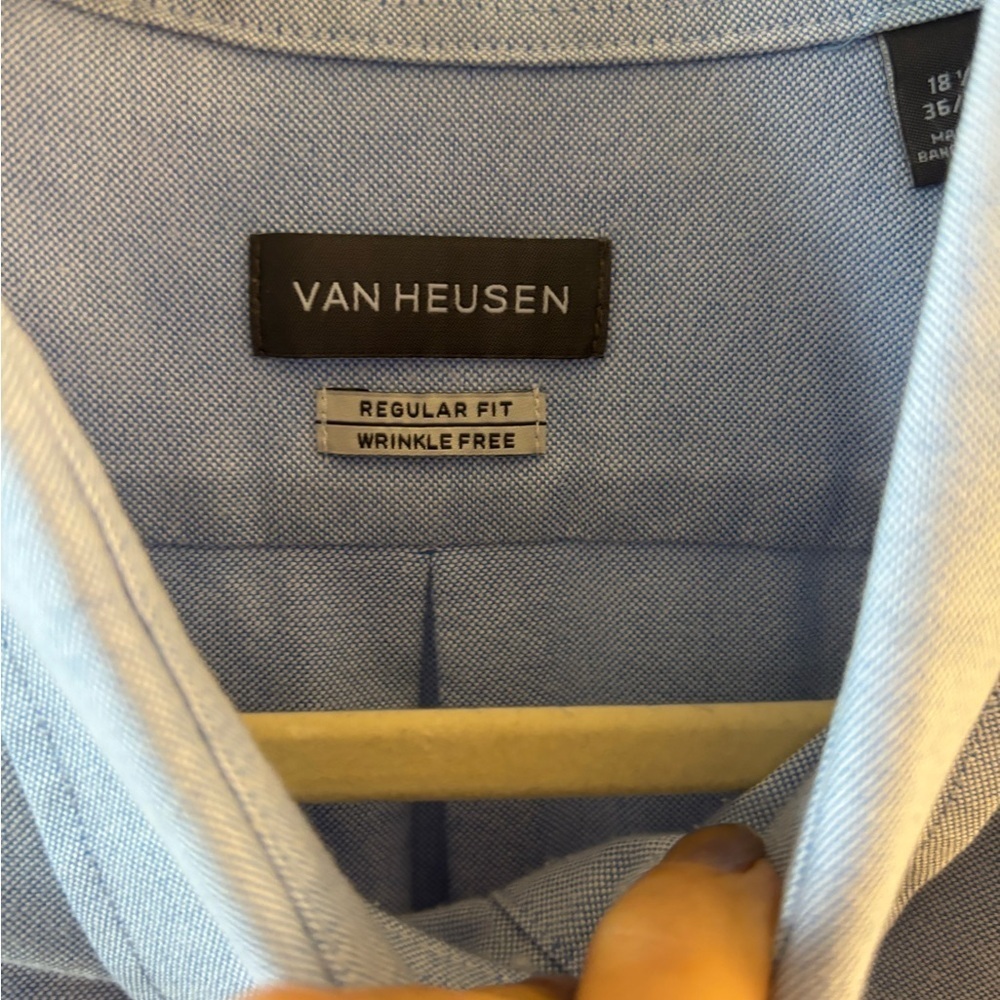 Men's Van Heusen Blue Red Fit/Wrinkle Free Button down Shirt Sz 18 1/2 NWOT - Picture 4 of 7
